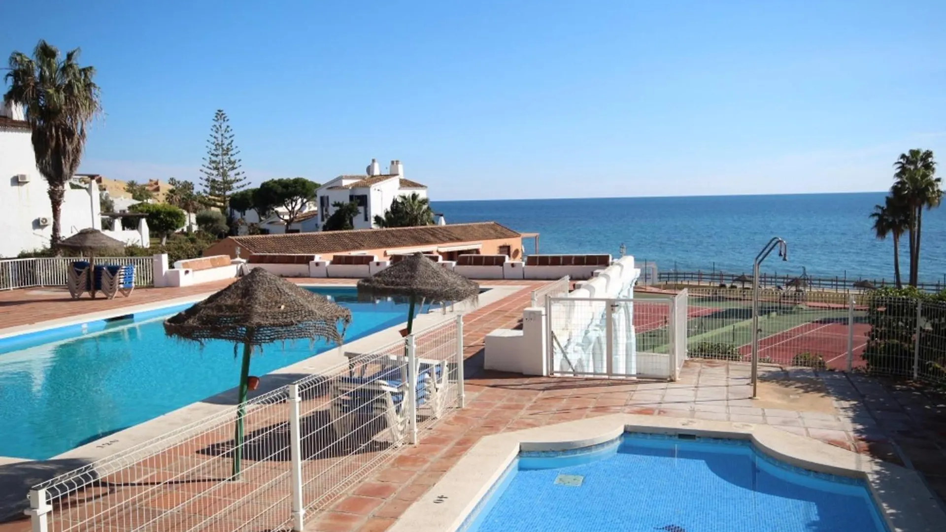 Apartament Mansion Beachfront - Apartments With Sea Views Sitio de Calahonda